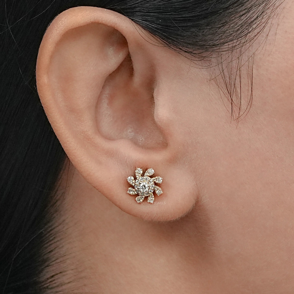 Floral Shape Lab Diamond Stud Earring