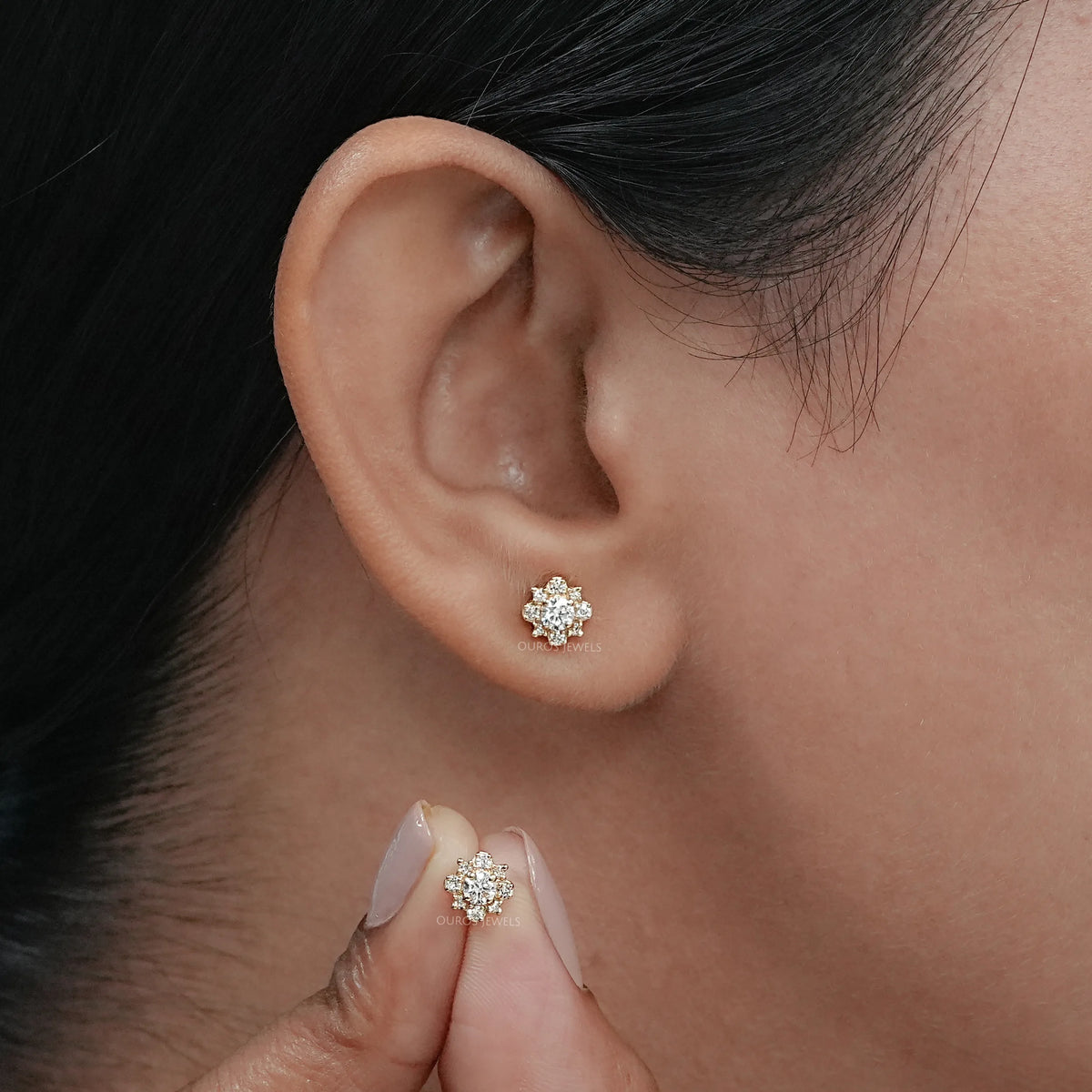 Round Lab Grown Cluster Diamond Studs Earring