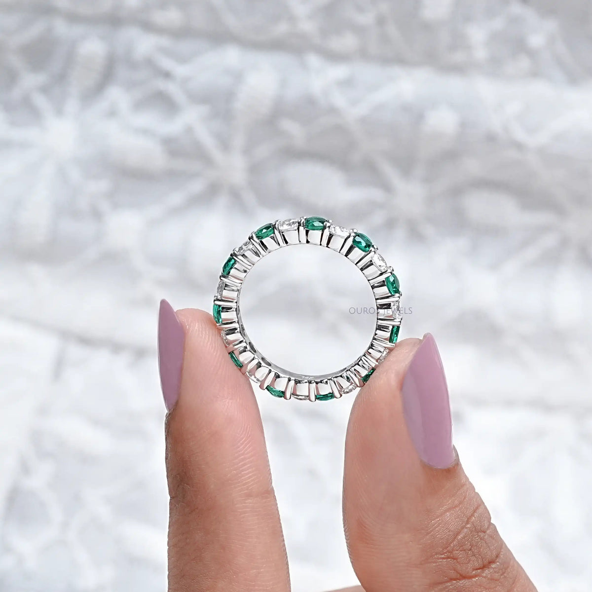 Emerald Gemstone And Round Diamond Wedding Band Rings