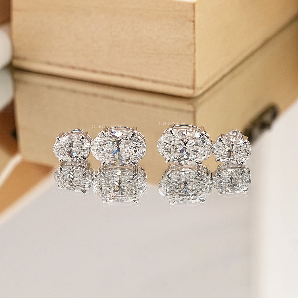 Margot Robbie Annual Oval Lab Diamond Earrings Earrings