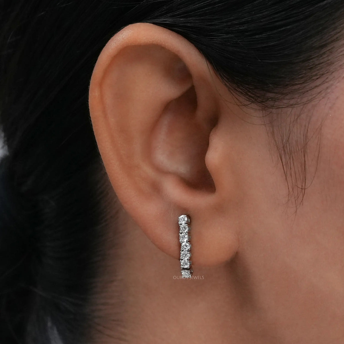 Round Lab Diamond Linear Drop Earring Earring