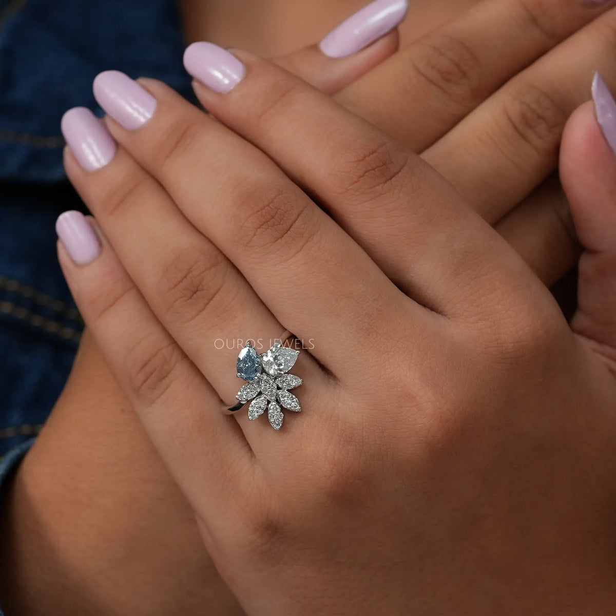 Flower Shape Blue Pear And Round Cut Cluster Diamond Ring Ring