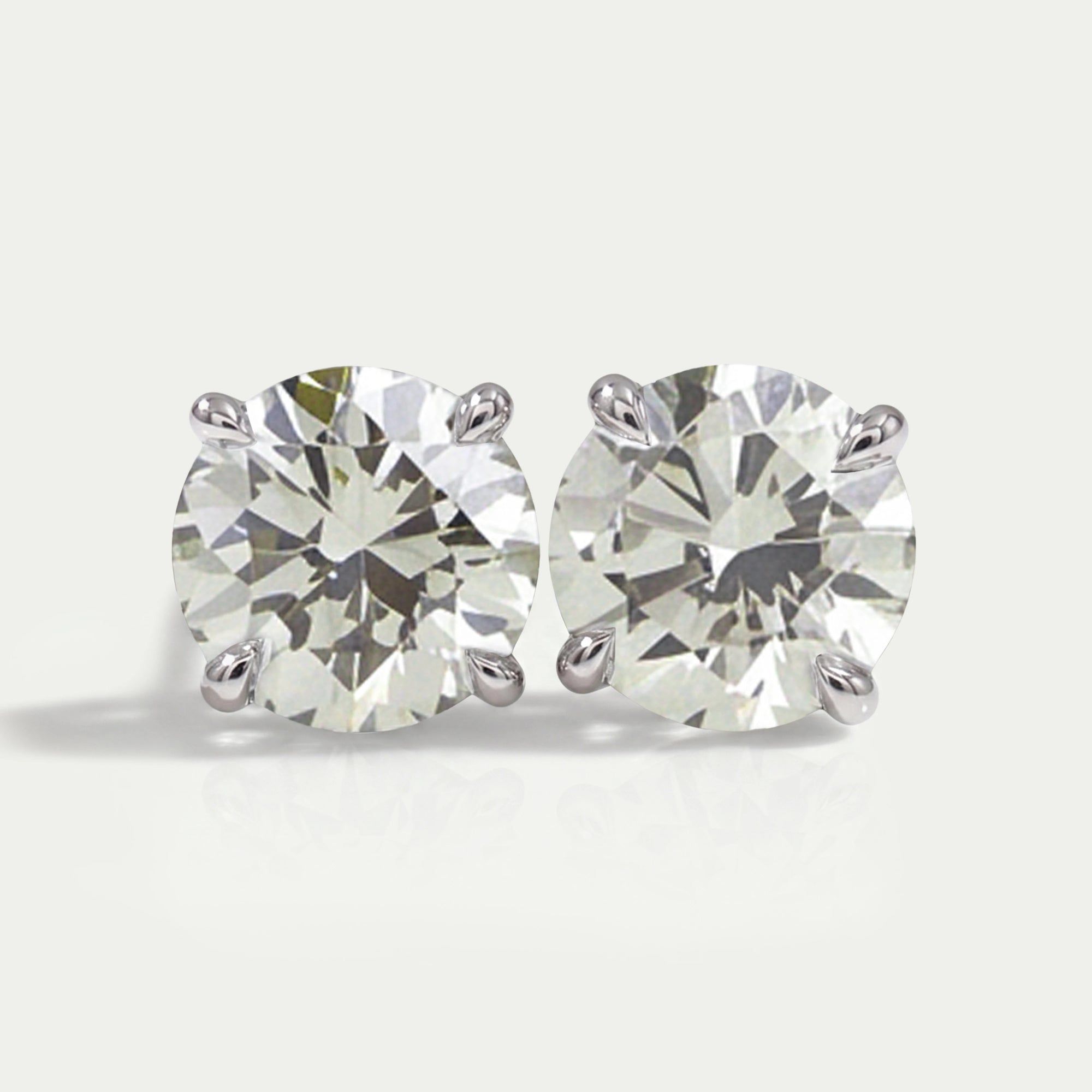 Round Shape Light Green Lab Diamond  Stud