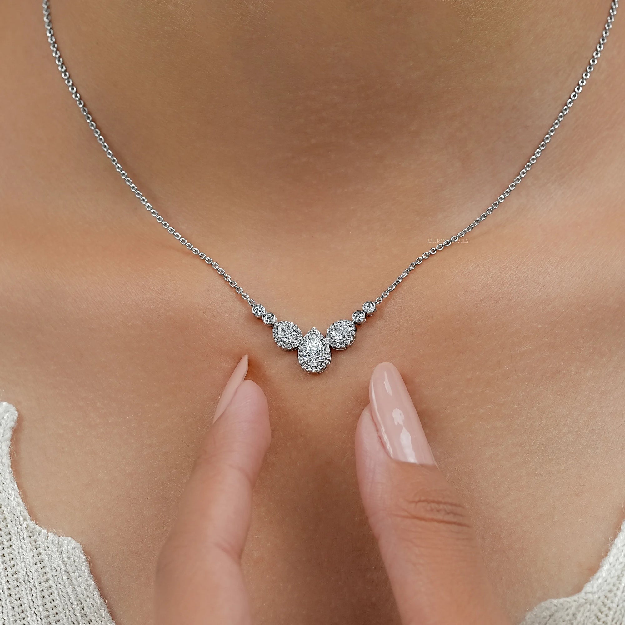 Pear Cut Halo Teardrop Chain Necklace Necklaces
