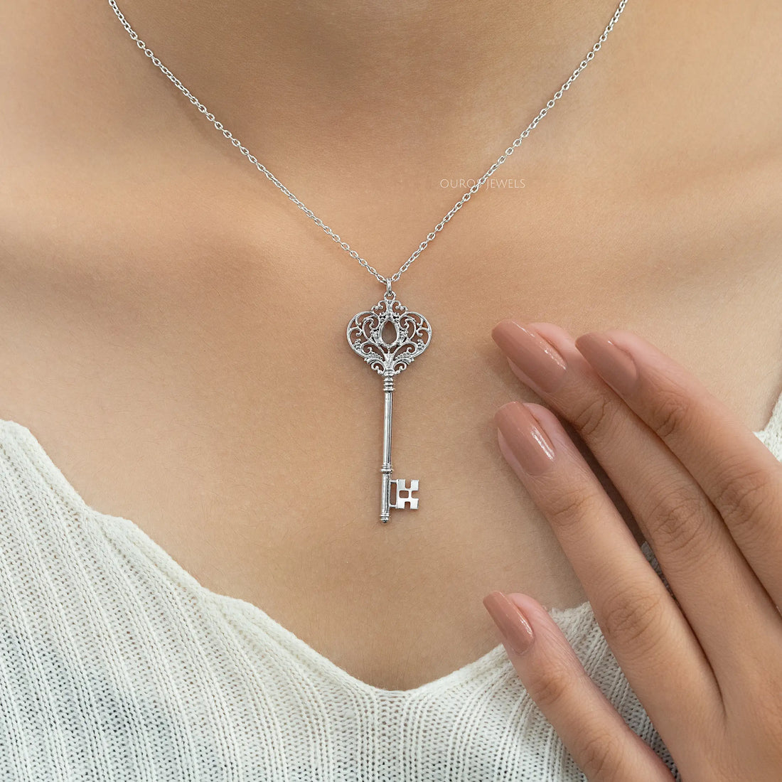 Key Shape Semi Mount Pendant Necklaces