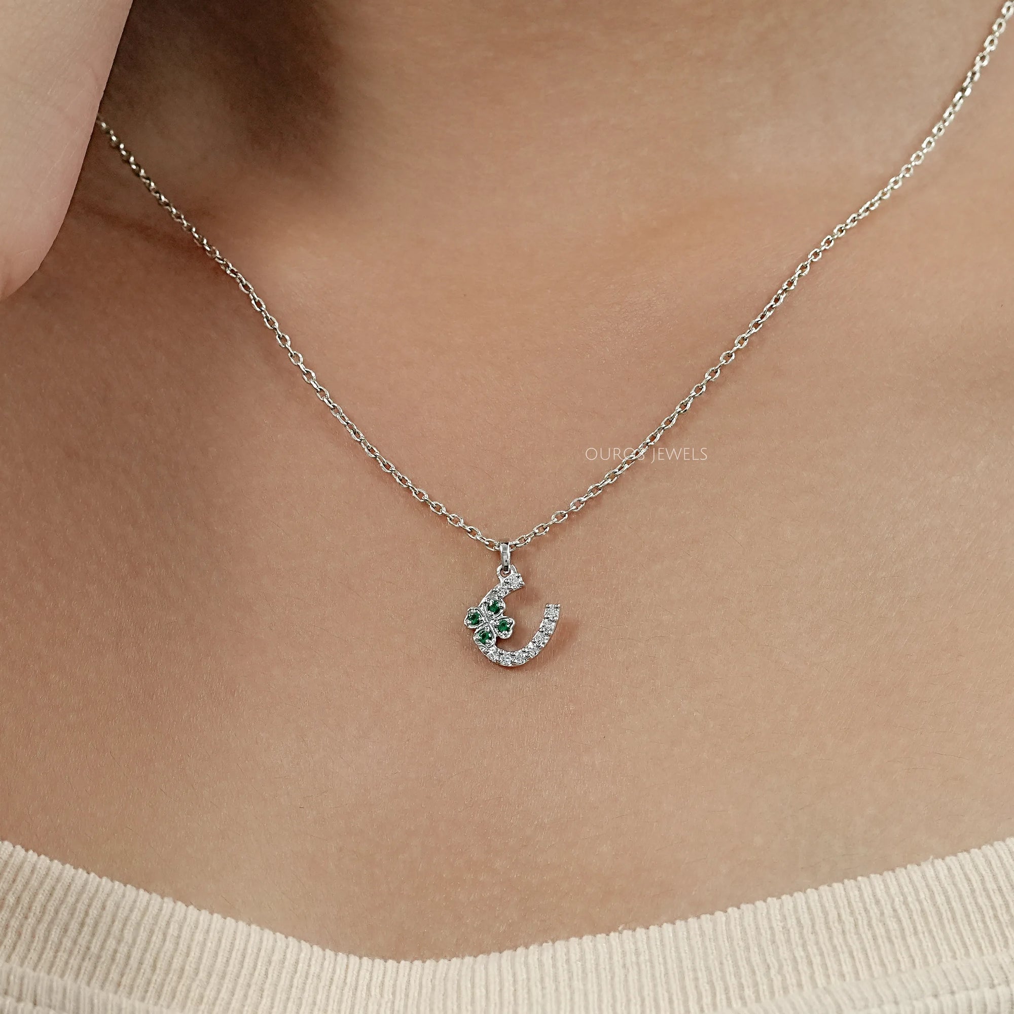 Round Green Gemstone Leaf Charm Pendant Necklaces