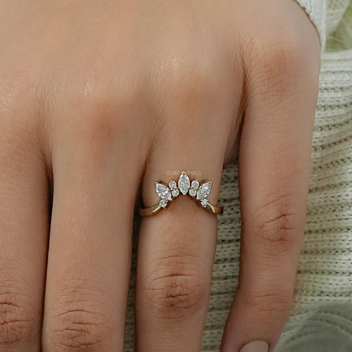 Marquise And Round Diamond Curved Dainty Ring Ring