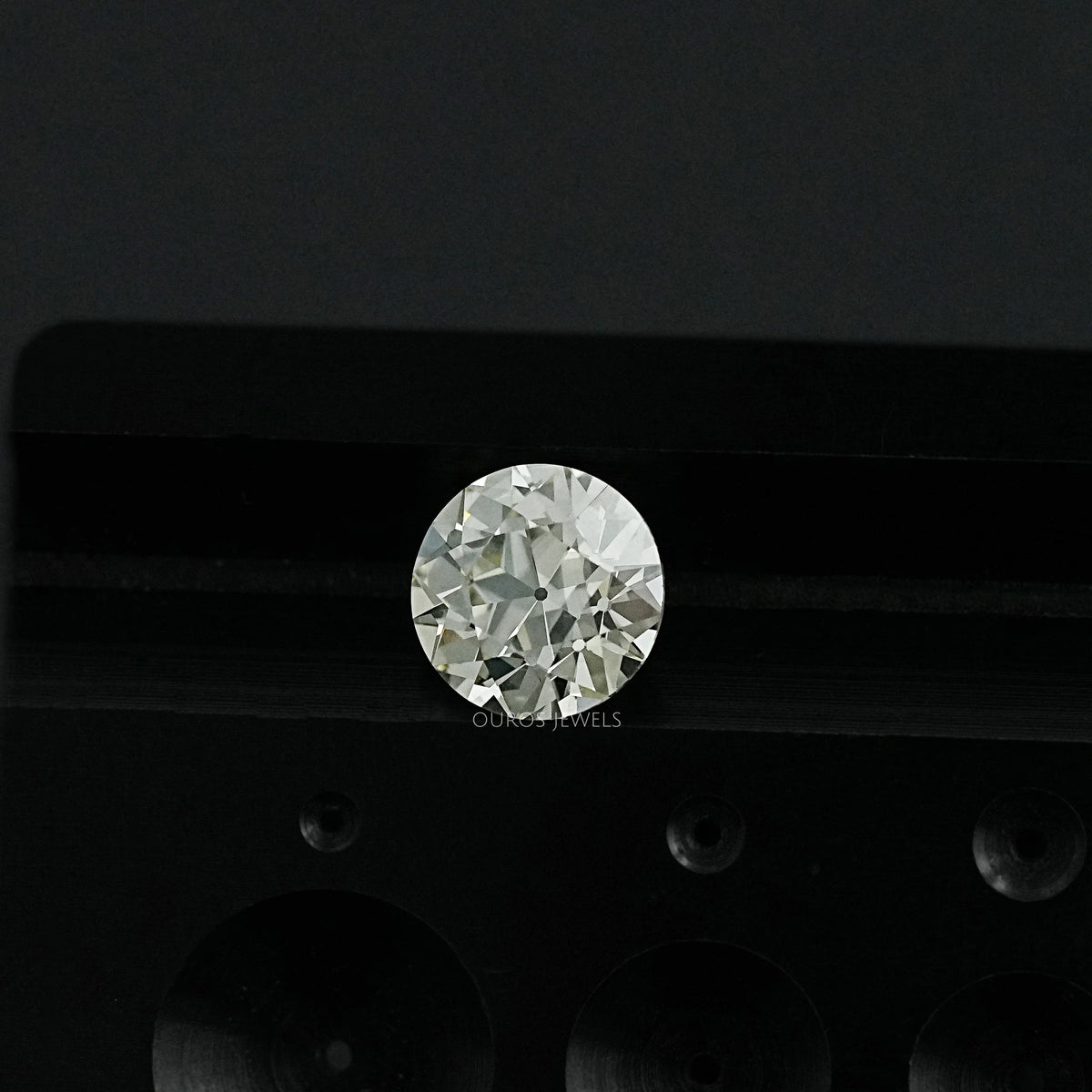Lab Grown Traditional Old European Round Cut Loose Loose