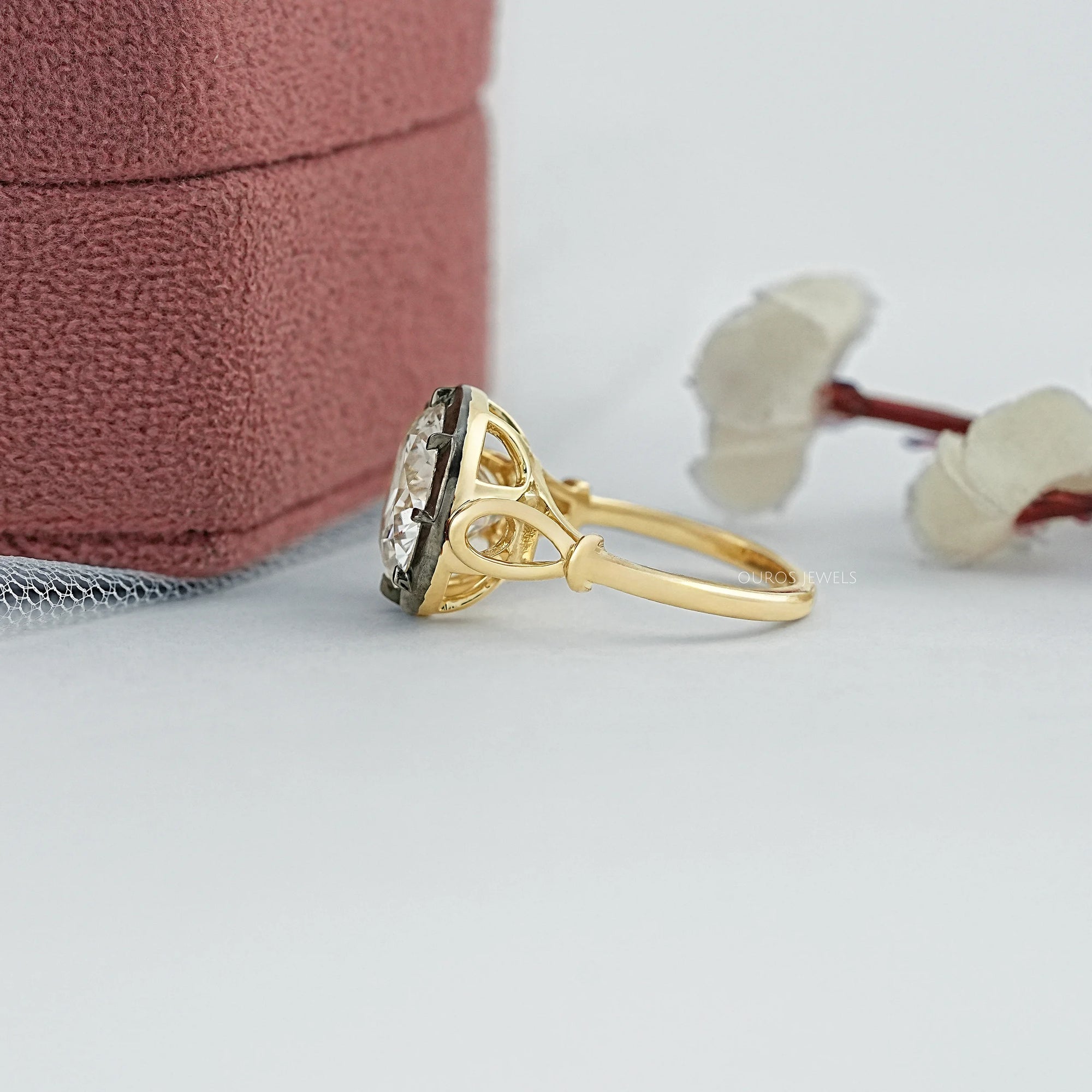 Round Diamond Black Enamel Solitaire Ring Ring