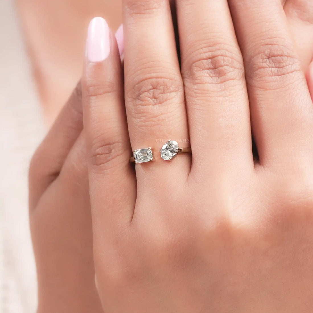 Oval And Emerald Diamond Toi Moi Engagement Ring