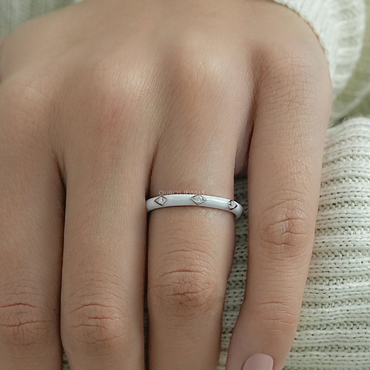 White Enamel Round Diamond Wedding Band Ring