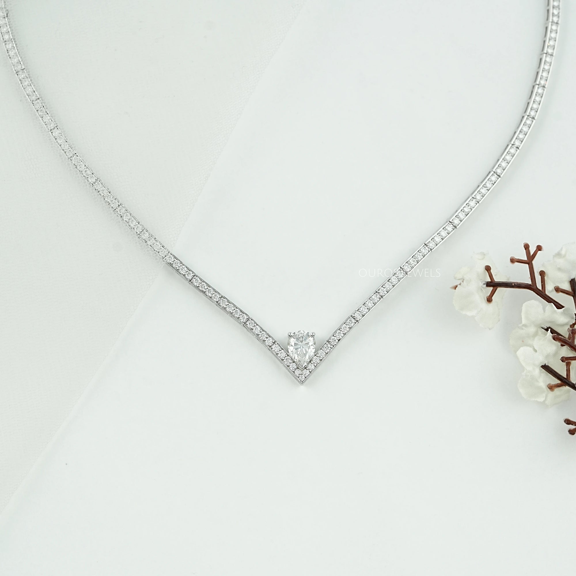 Heart And Round Cut Diamond Tennis Necklace