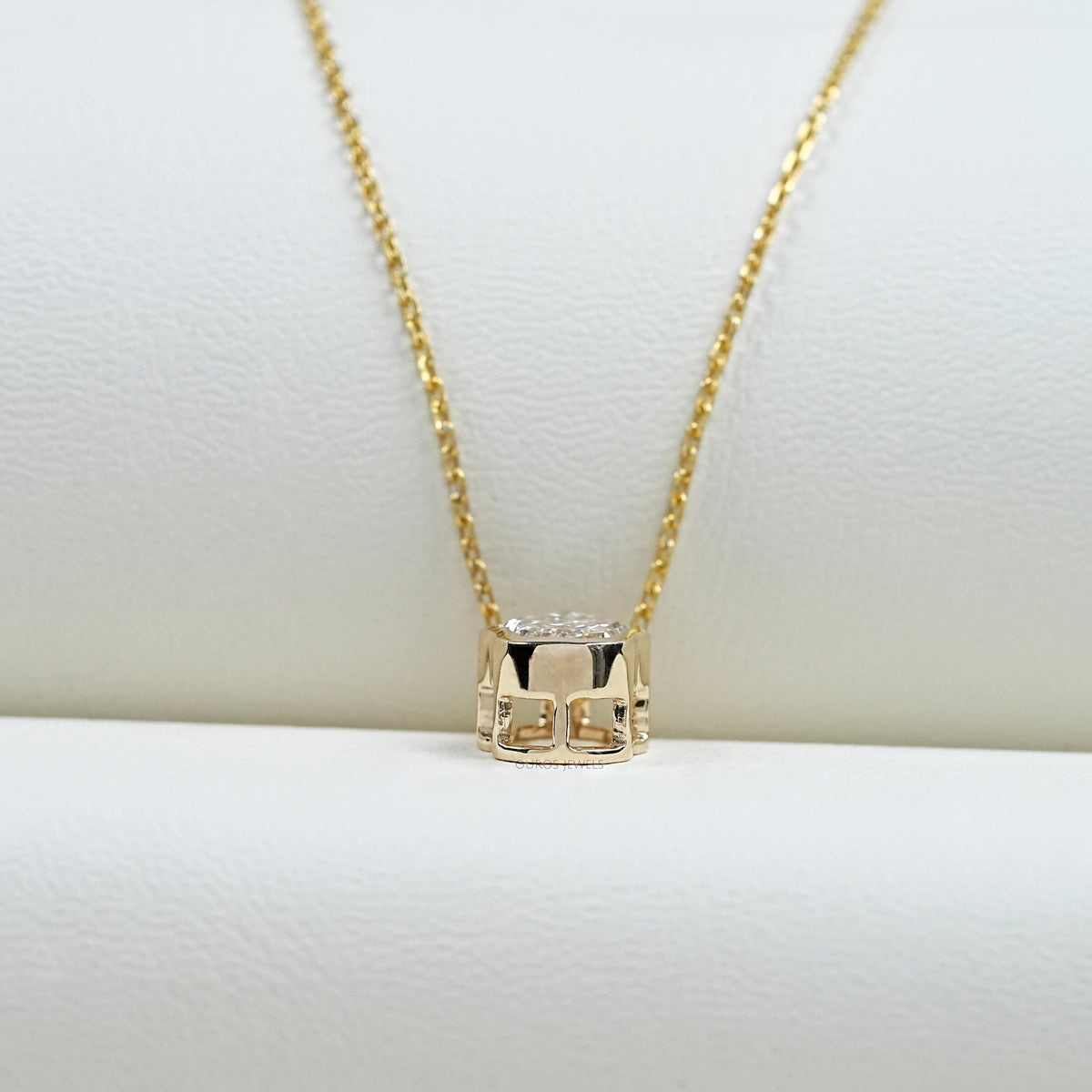 Antique Hamsa Hand Shape Lab Diamond Solitaire Pendant Necklaces