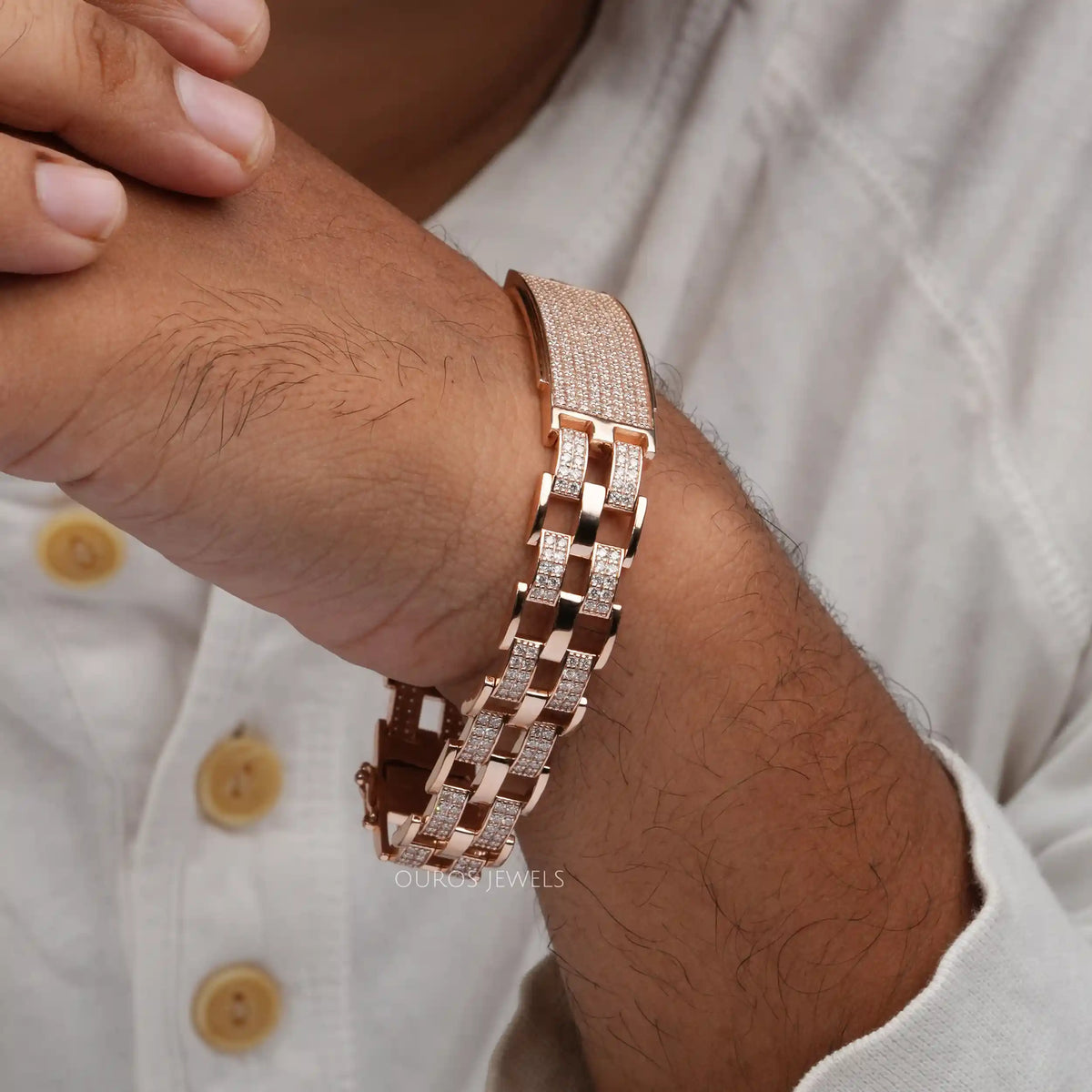 Charming Design Bracelet For Men's