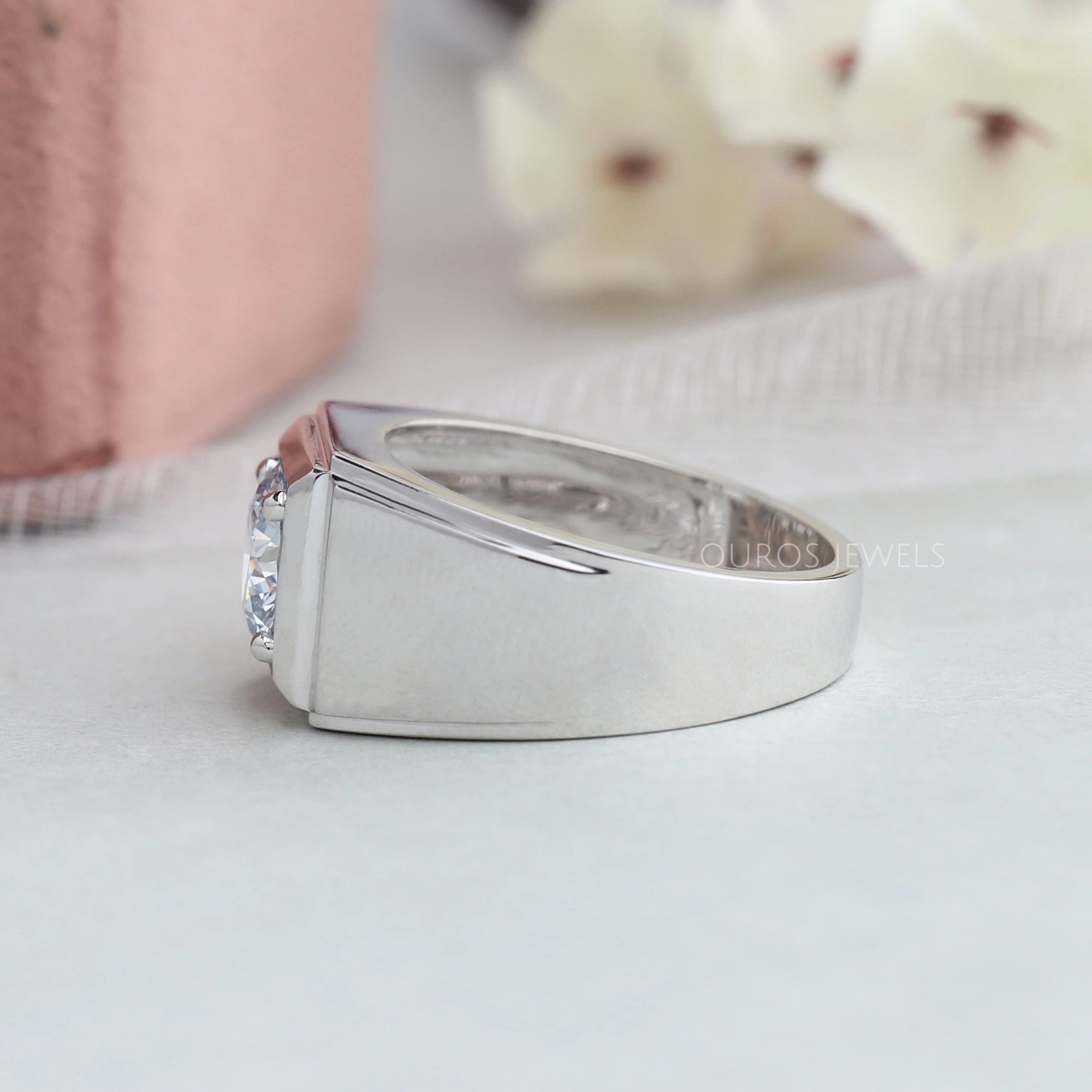 Round Cut Diamond Engagement Ring For Men's