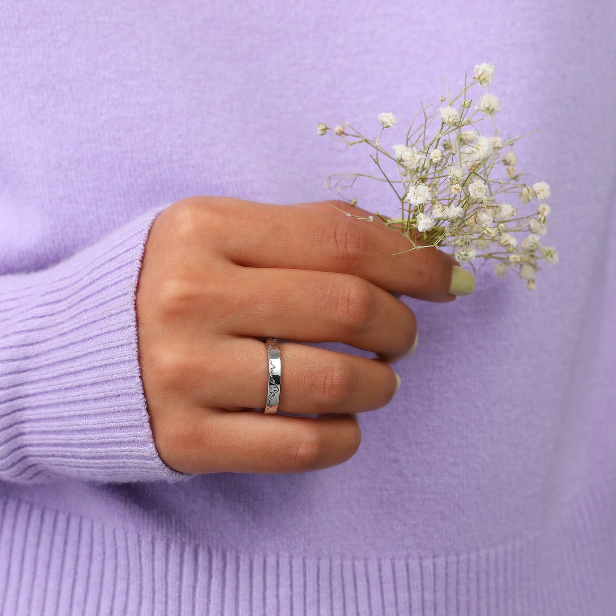 Mountain Pattern Engraved Unisex Band Rings